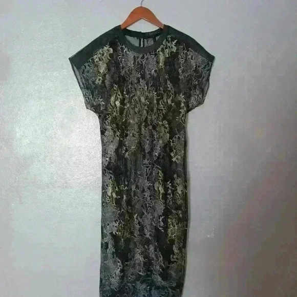 BCBG Maxazria Dress Shell Size 2 - Picture 2 of 15